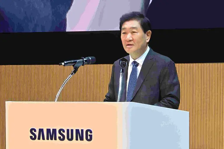 Samsung CEO Announces Strategic Deals